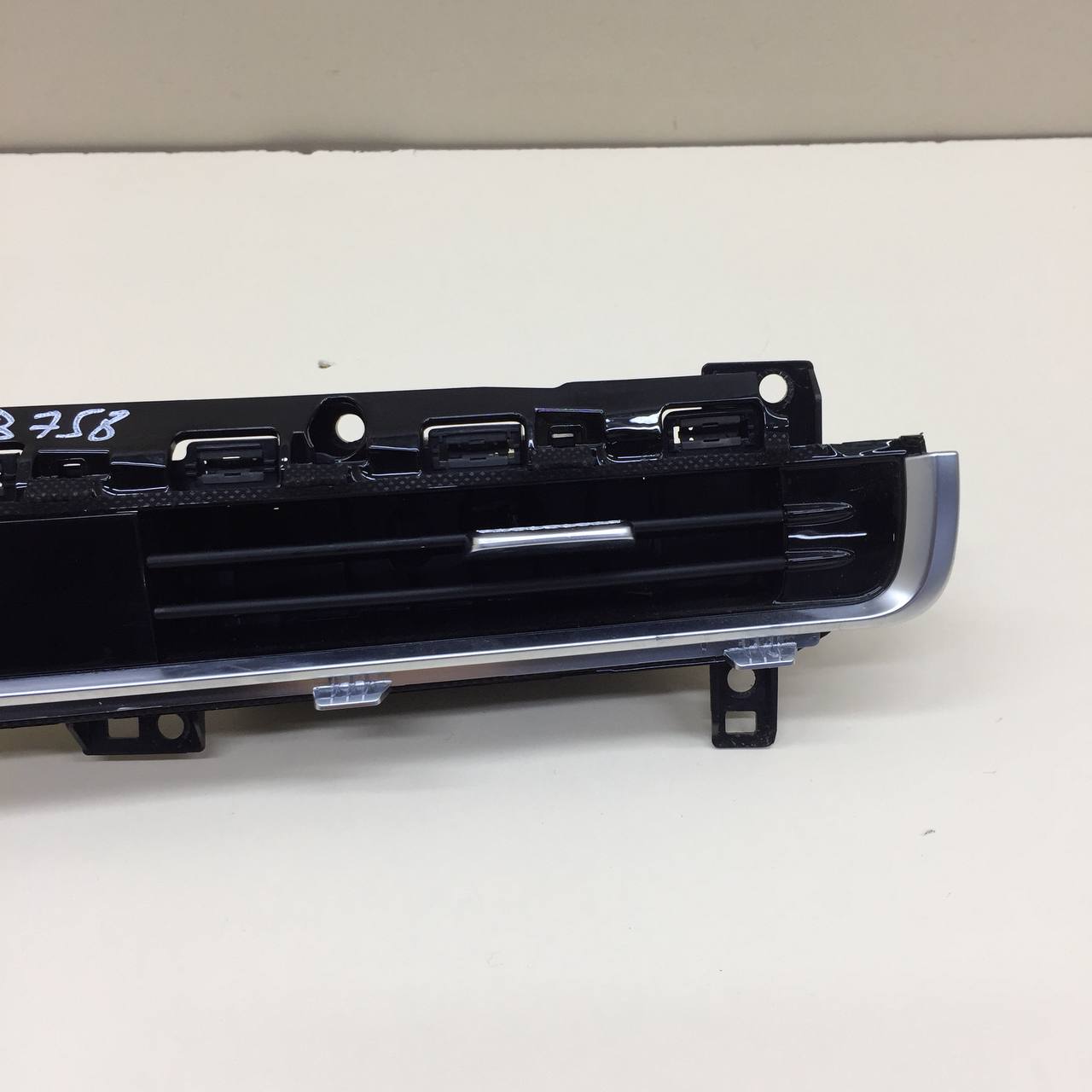 Дефлектор воздушный Chery Arrizo 8 2022>