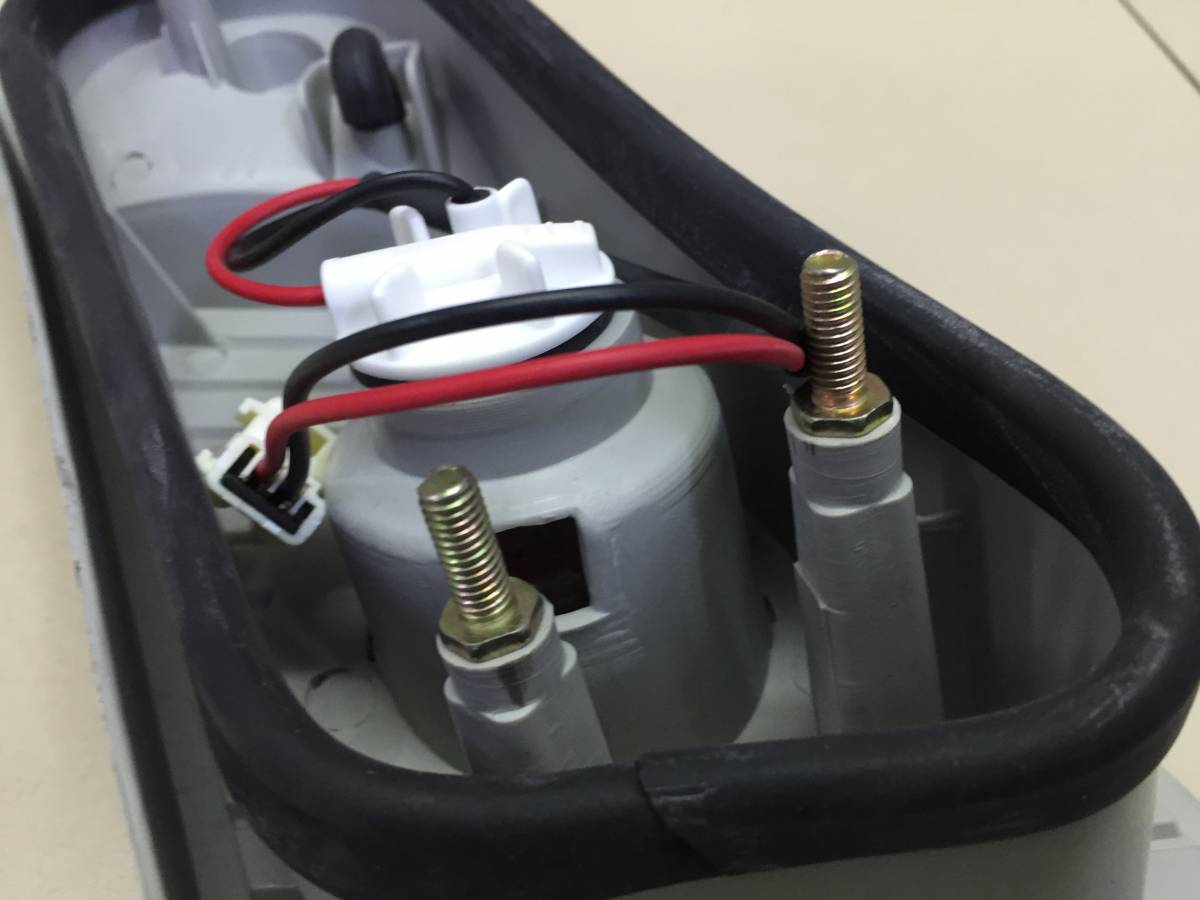 Фонарь задний внутренний правый Lifan Breez 2007-2012