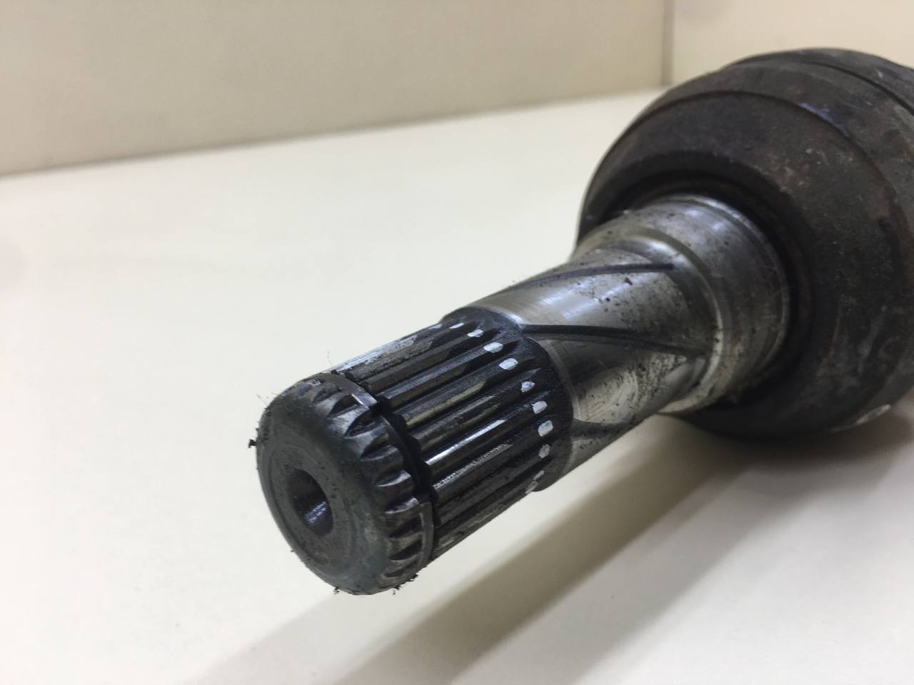 Полуось задняя Volvo XC90 2002-2015