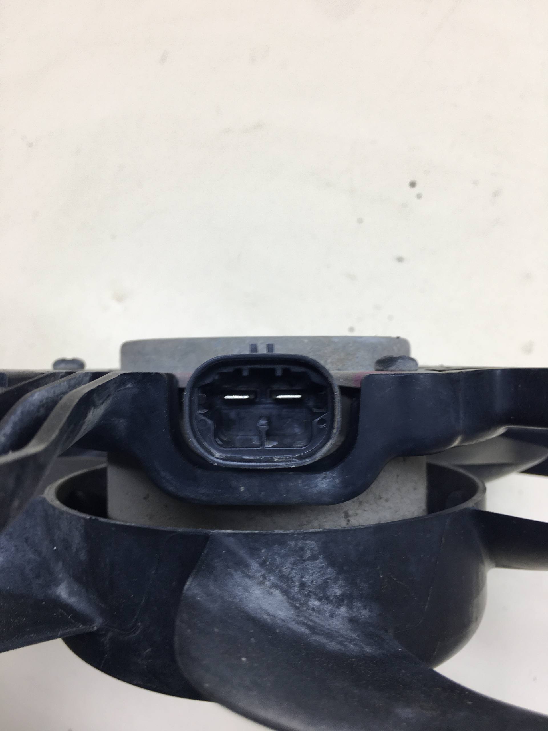 Диффузор вентилятора Peugeot 208 2012>