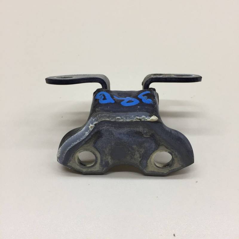 Петля двери задней правой верхняя Toyota Auris (E150) 2006-2012