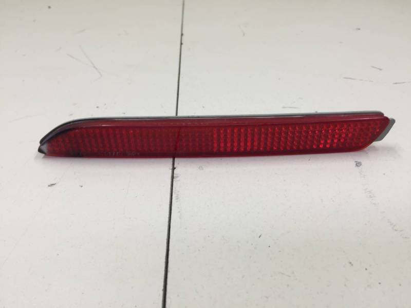 Отражатель в бампер задний левый Toyota Camry (XV50) 2011-2017