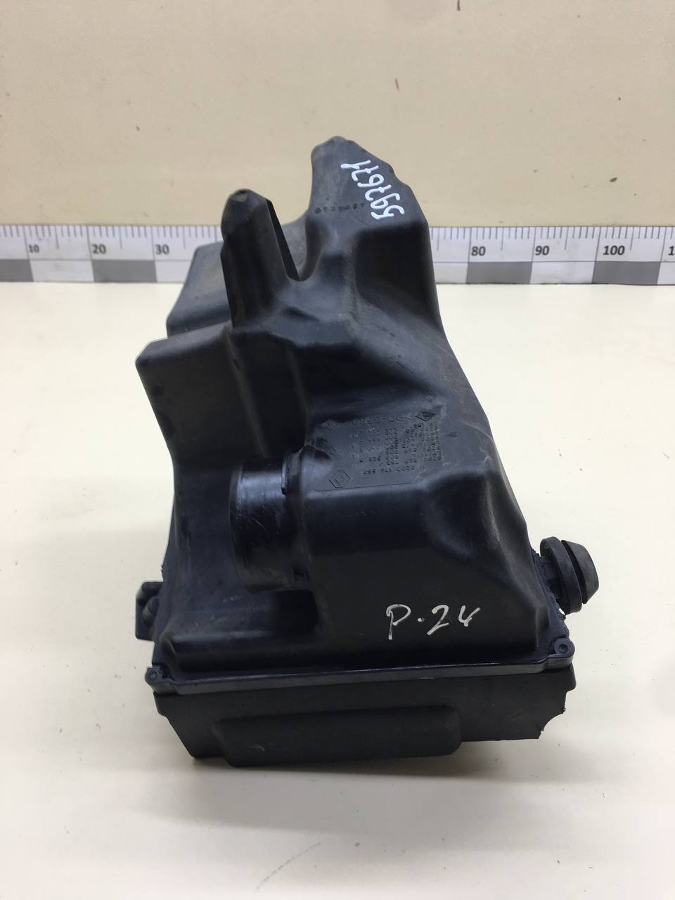 Корпус воздушного фильтра Renault Megane (2) 2002-2009