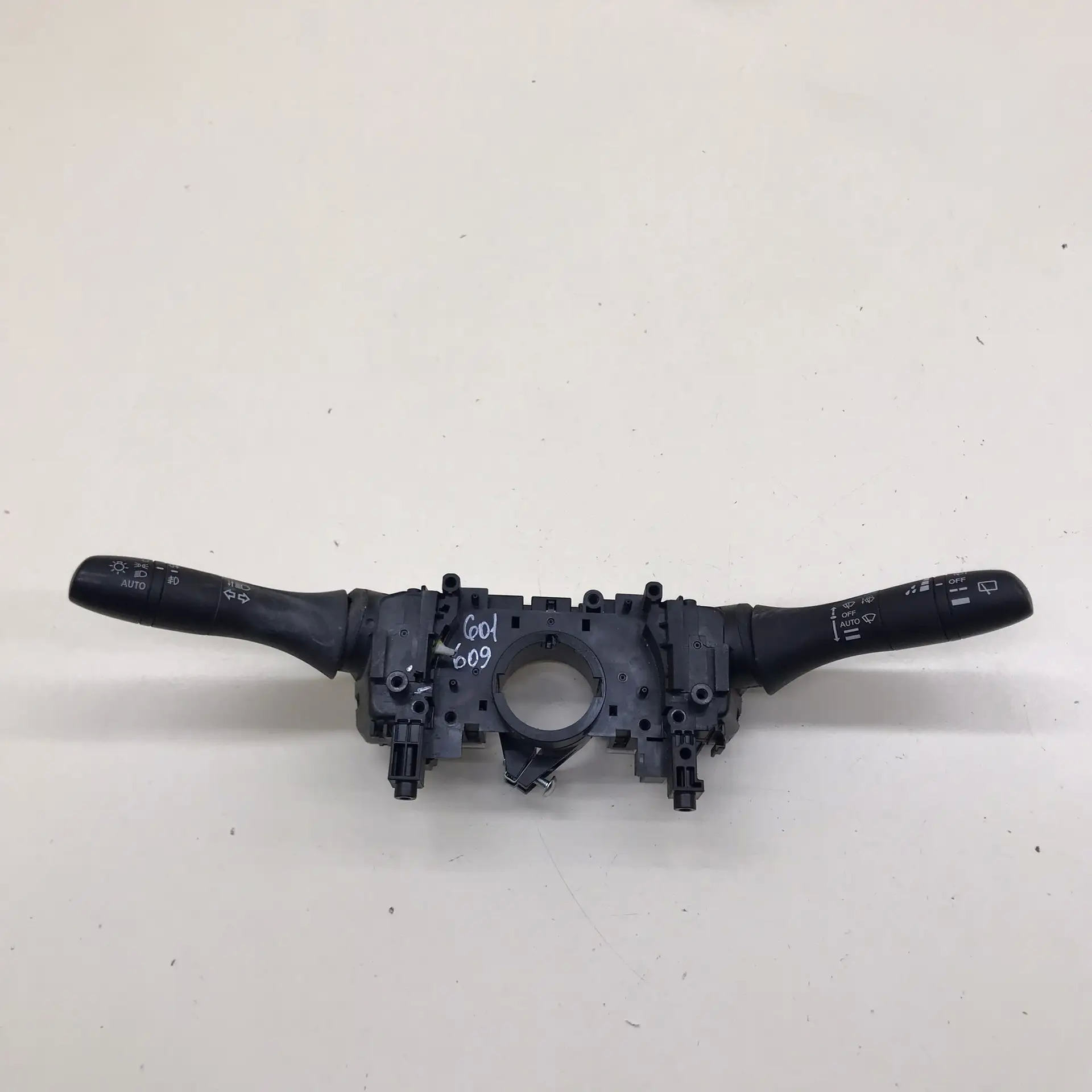 Переключатель подрулевой в сборе Nissan Qashqai (J11) 2014>