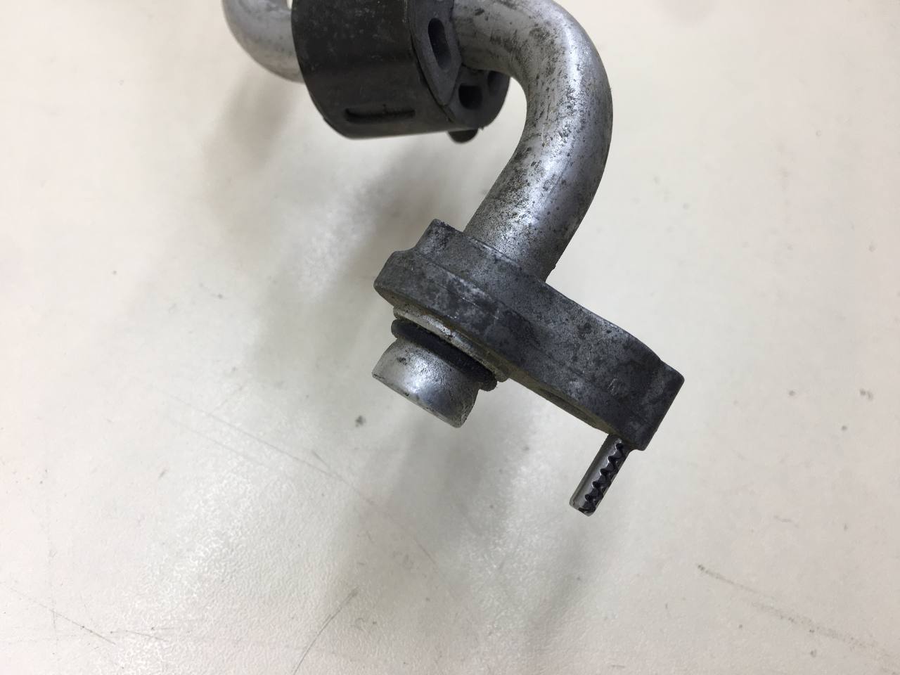 Трубка кондиционера Mazda Demio (DY) 2002-2007