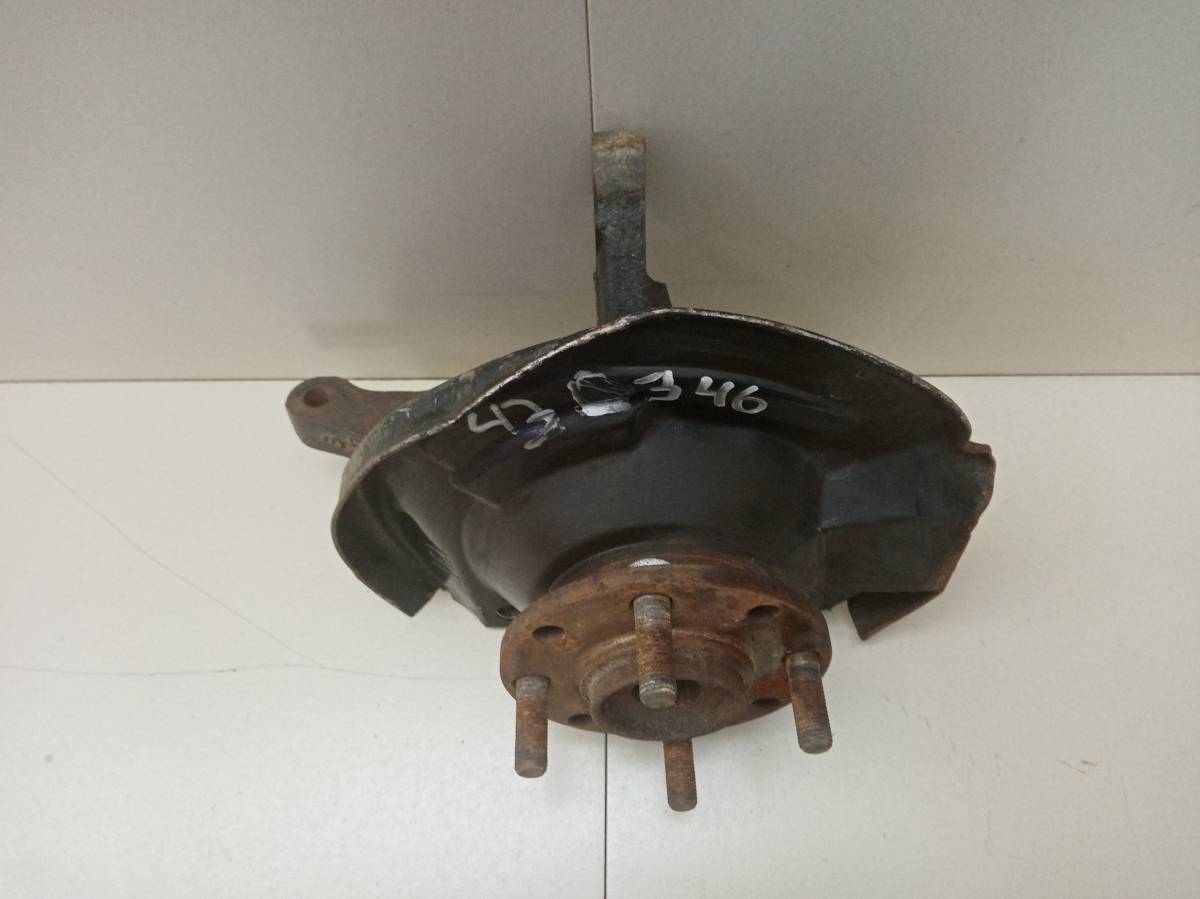 Кулак поворотный передний левый Mitsubishi Colt (CA0) 1992-1996