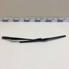 Поводок стеклоочистителя передний левый Volkswagen Passat B7 2011-2015