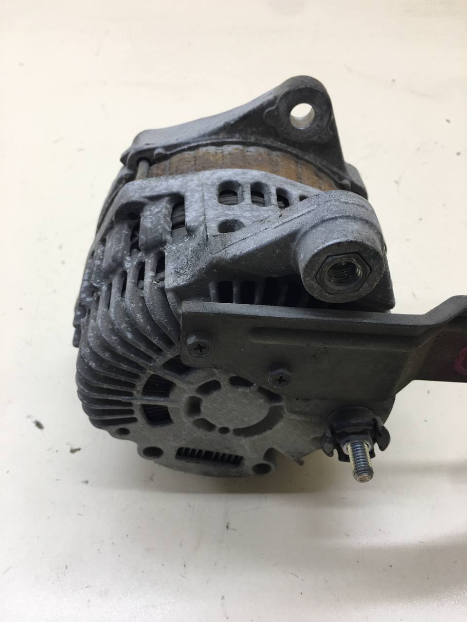 Генератор Infiniti M37 (Y51) 2010-2014