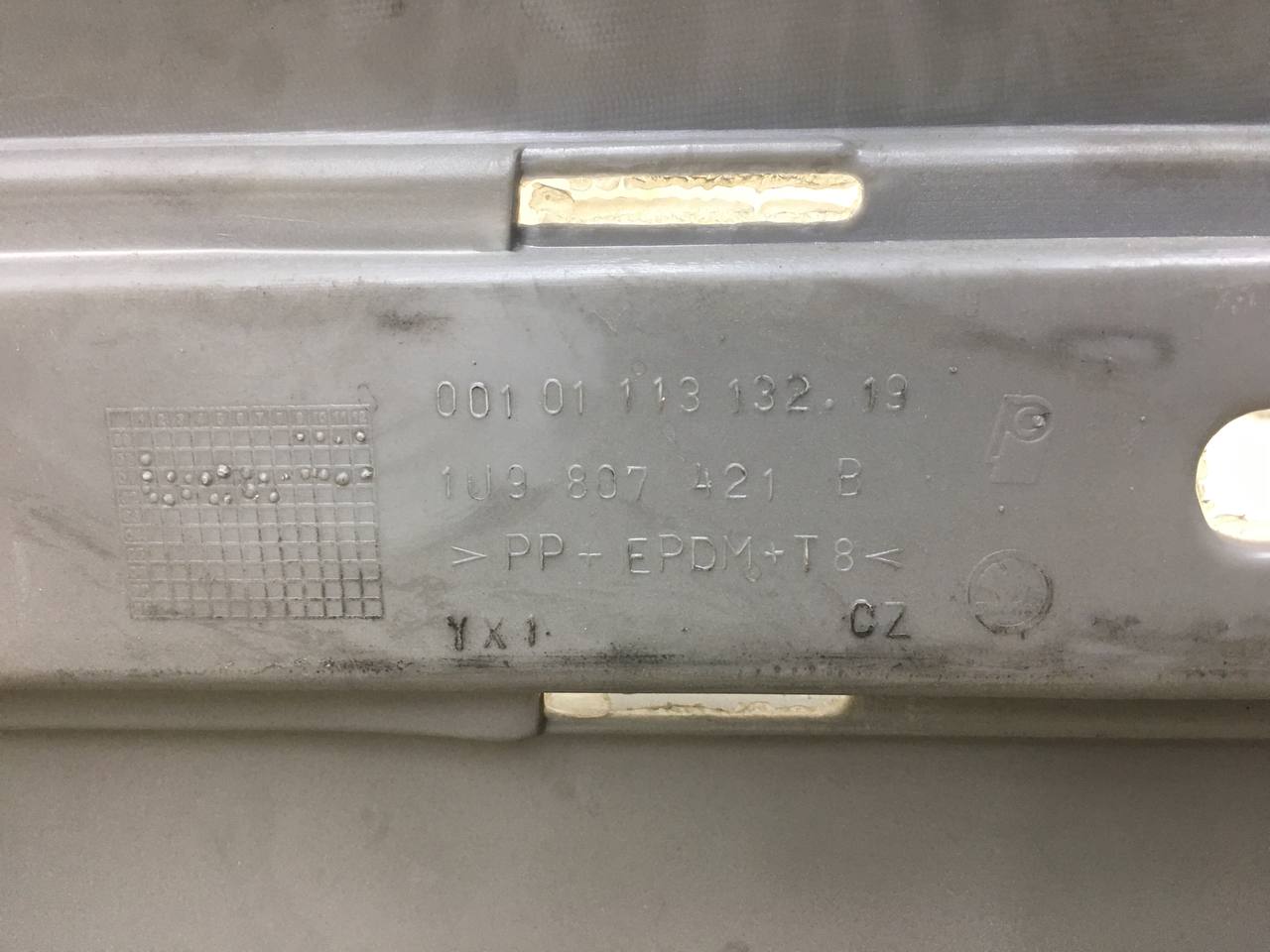 Бампер задний Skoda Octavia (A4 1U-) 2000-2011