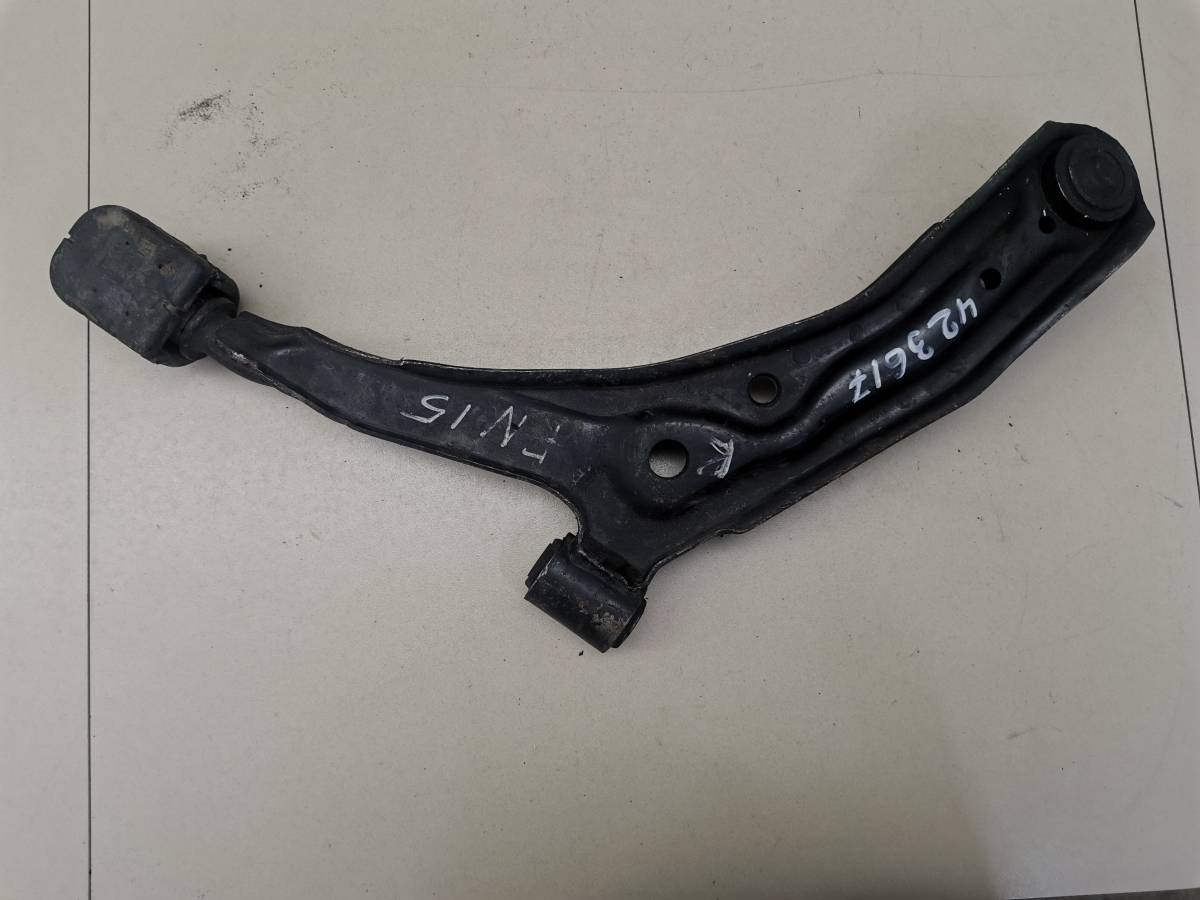 Рычаг передний правый Nissan Almera (N15) 1995-2000