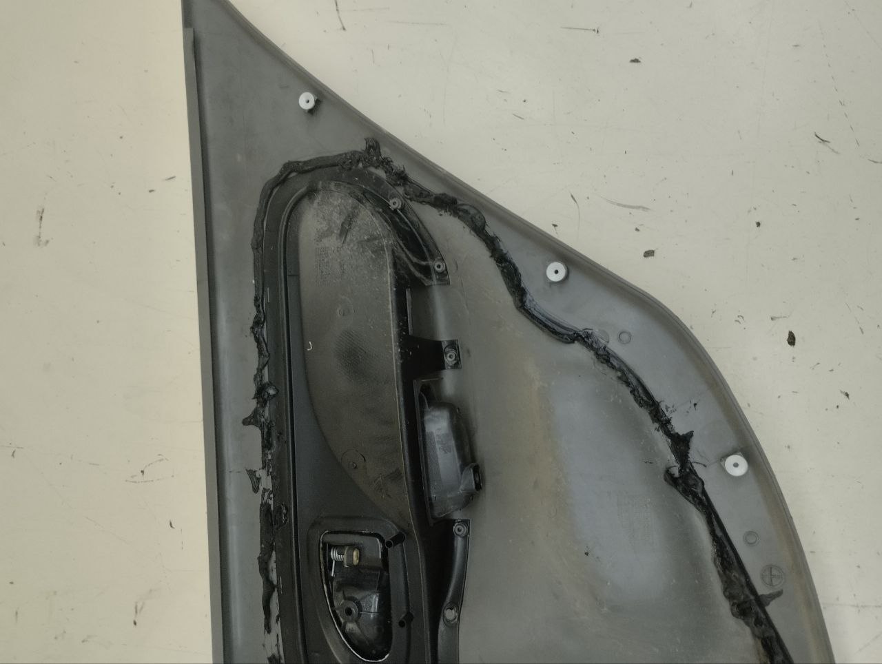 Обшивка двери задней левой Renault Symbol (2) 2008-2012