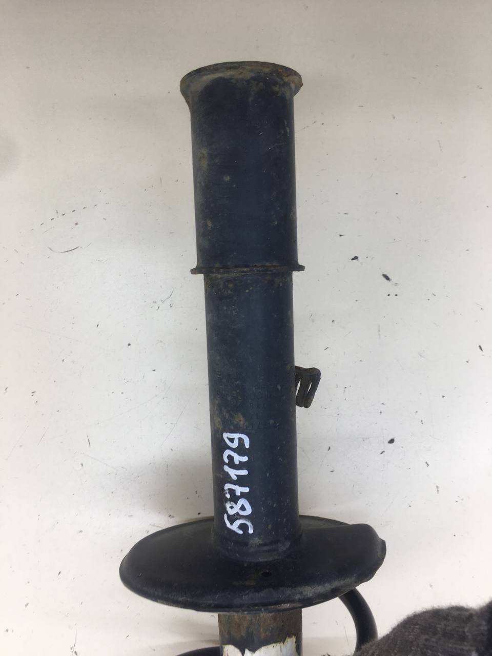 Амортизатор передний Nissan Almera 3 (G11, G15) 2012>