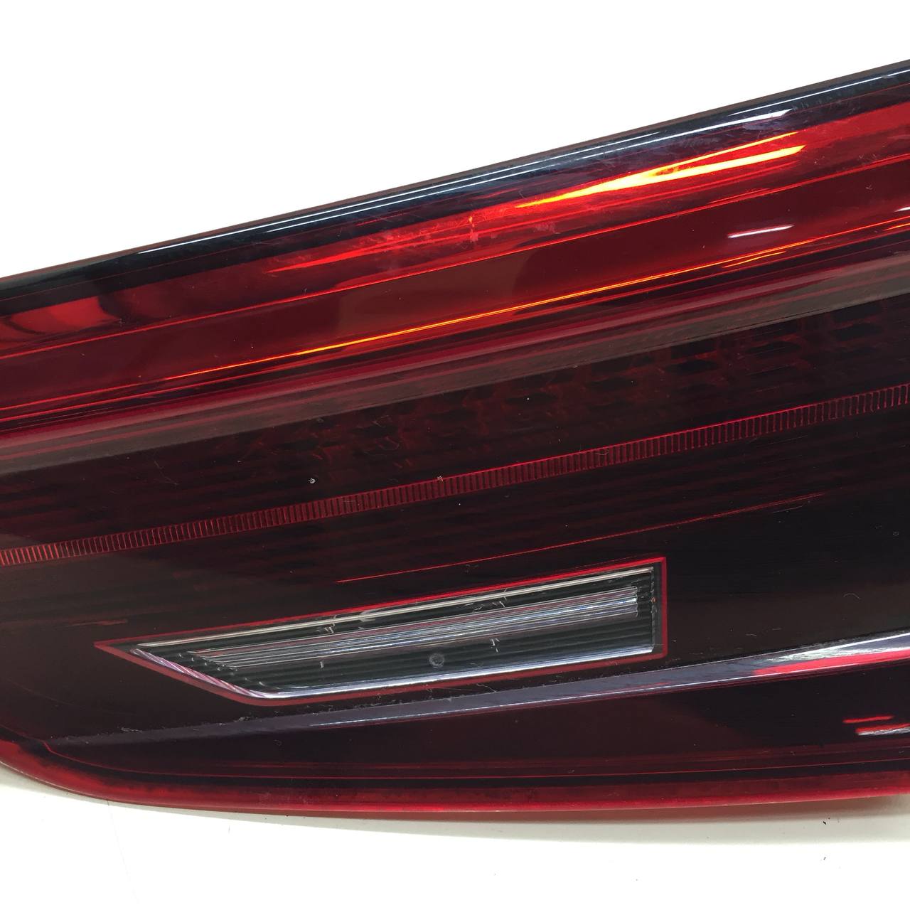 Фонарь задний внутренний правый Infiniti QX50 (J55) 2017-2022