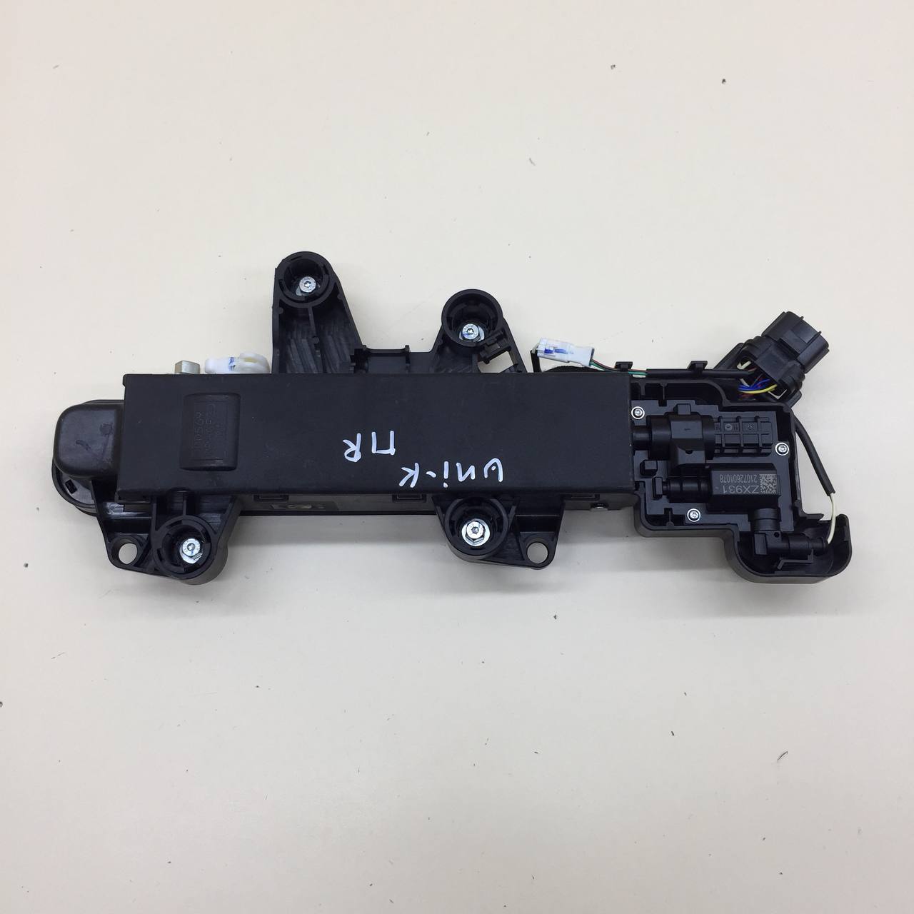 Ручка двери передней наружная правая Changan UNI-K 2020>