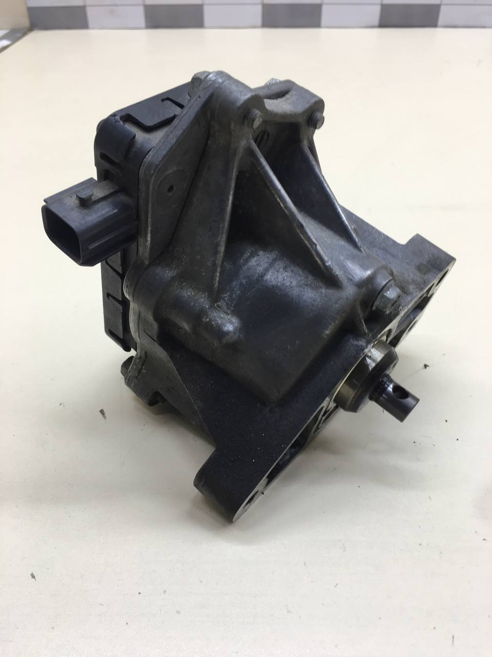 Механизм изменения фаз ГРМ Toyota Rav 4 (A30) 2006-2013