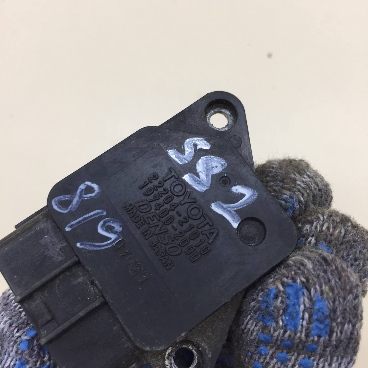 Датчик расхода воздуха (массметр, дмрв) Toyota Camry (XV30) 2001-2006