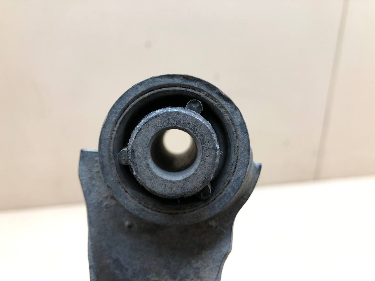 Рычаг задний поперечный BMW X3 E83 2004-2010