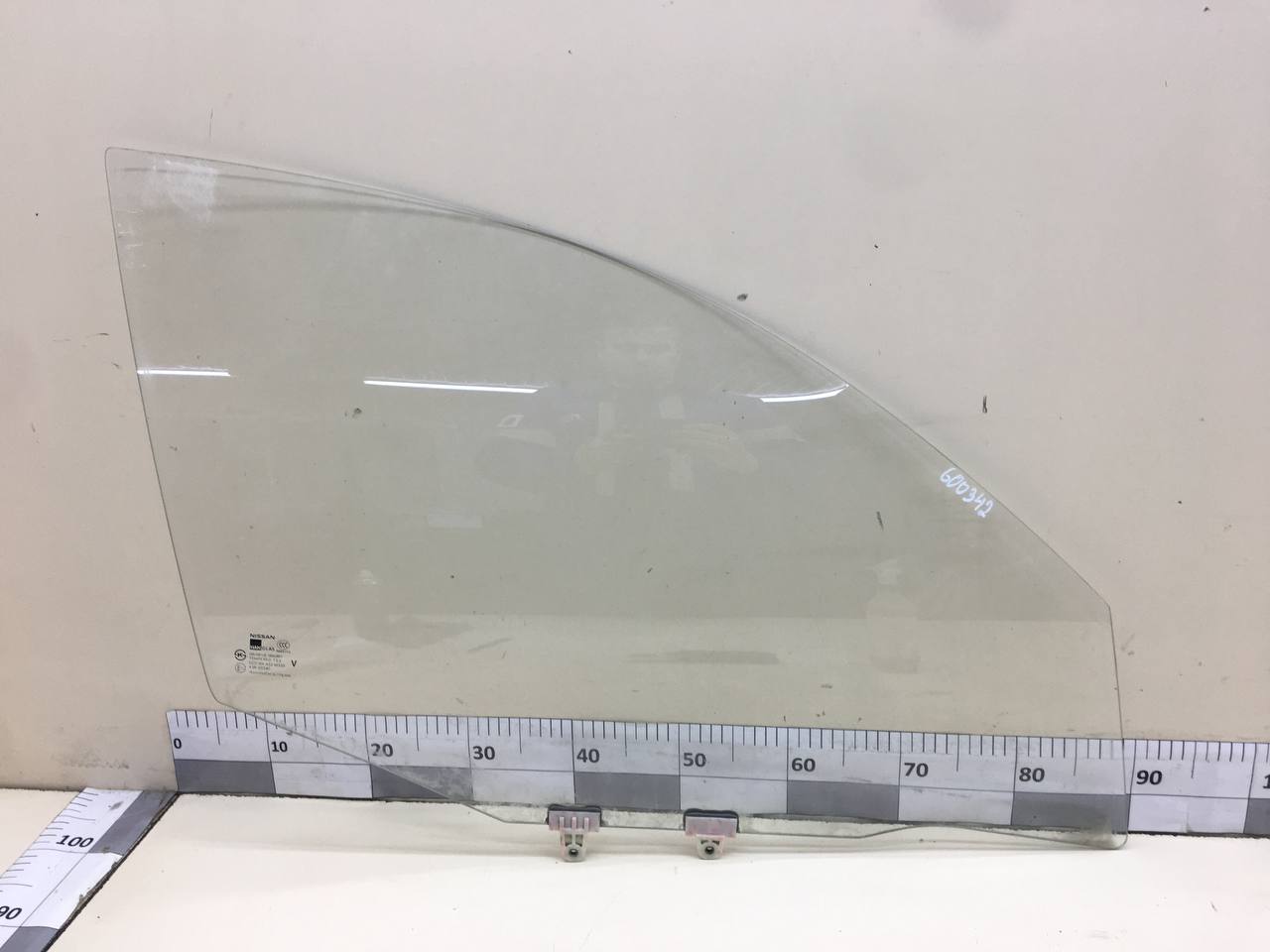Стекло двери передней правой Nissan Almera Classic (B10) 2006-2013