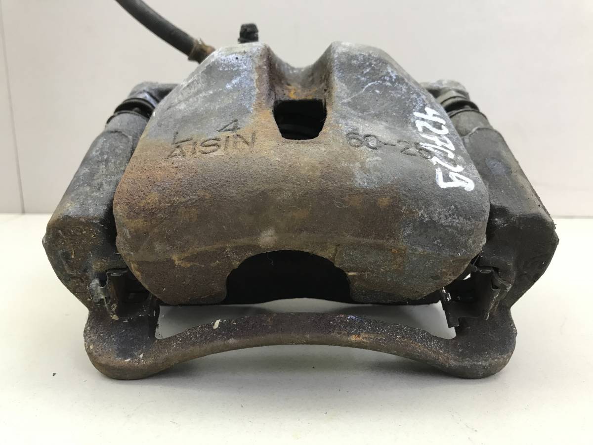 Суппорт передний левый Toyota Crown (S170) 1999-2003