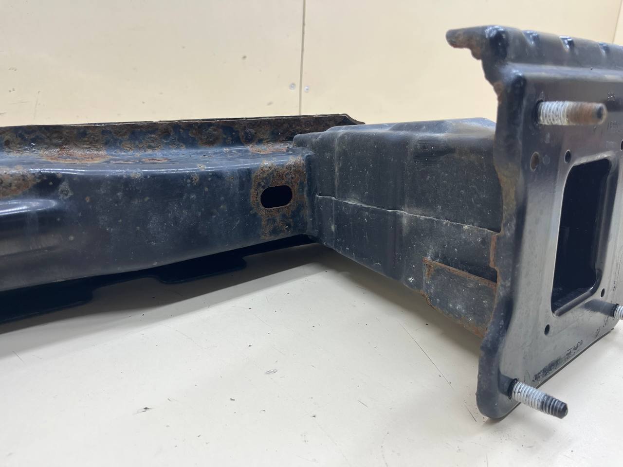 Усилитель заднего бампера Mercedes-Benz M-Class (W166) 2011>