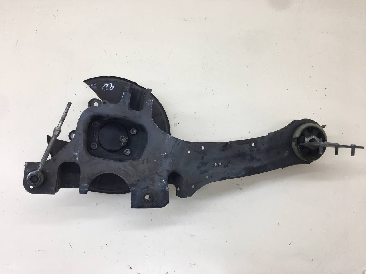 Рычаг задний продольный левый Volvo XC60 2008-2017