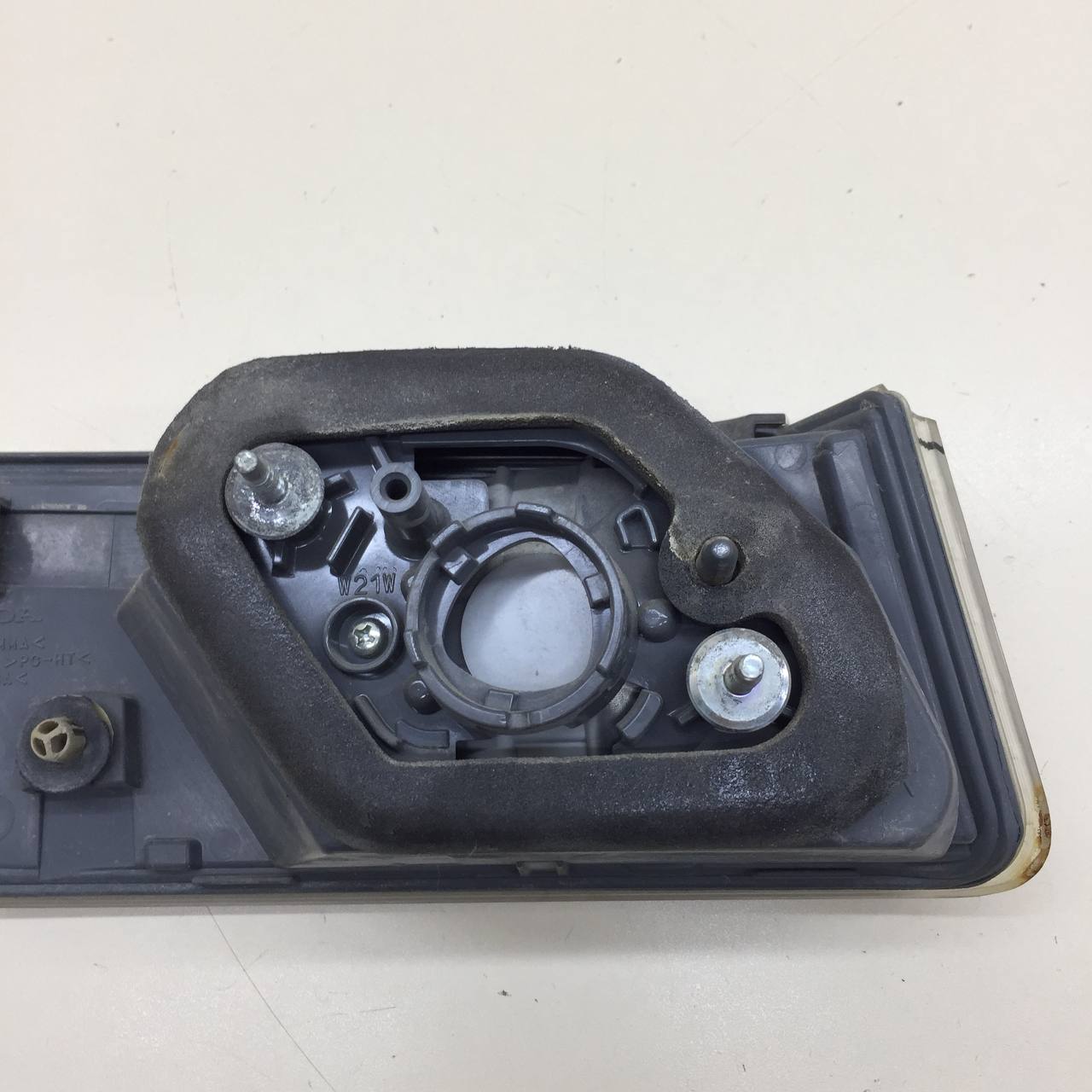 Фонарь задний внутренний правый Honda Civic 4D 2012>