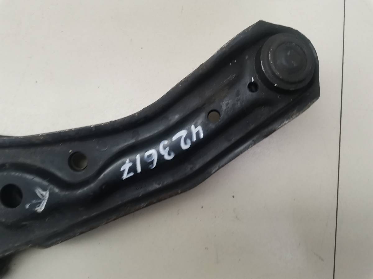 Рычаг передний правый Nissan Almera (N15) 1995-2000