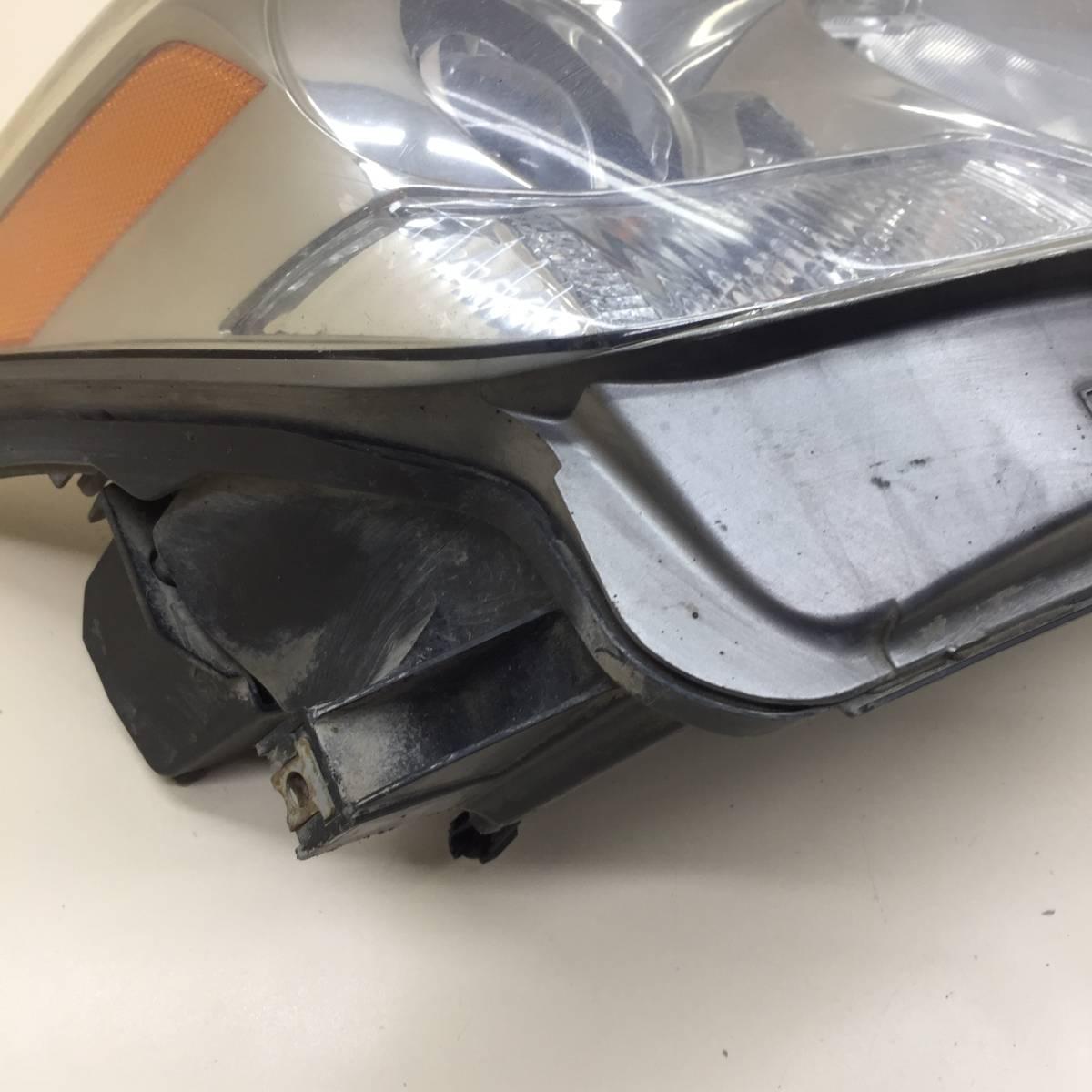 Фара правая Lexus LX570 (J200) 2007-2015