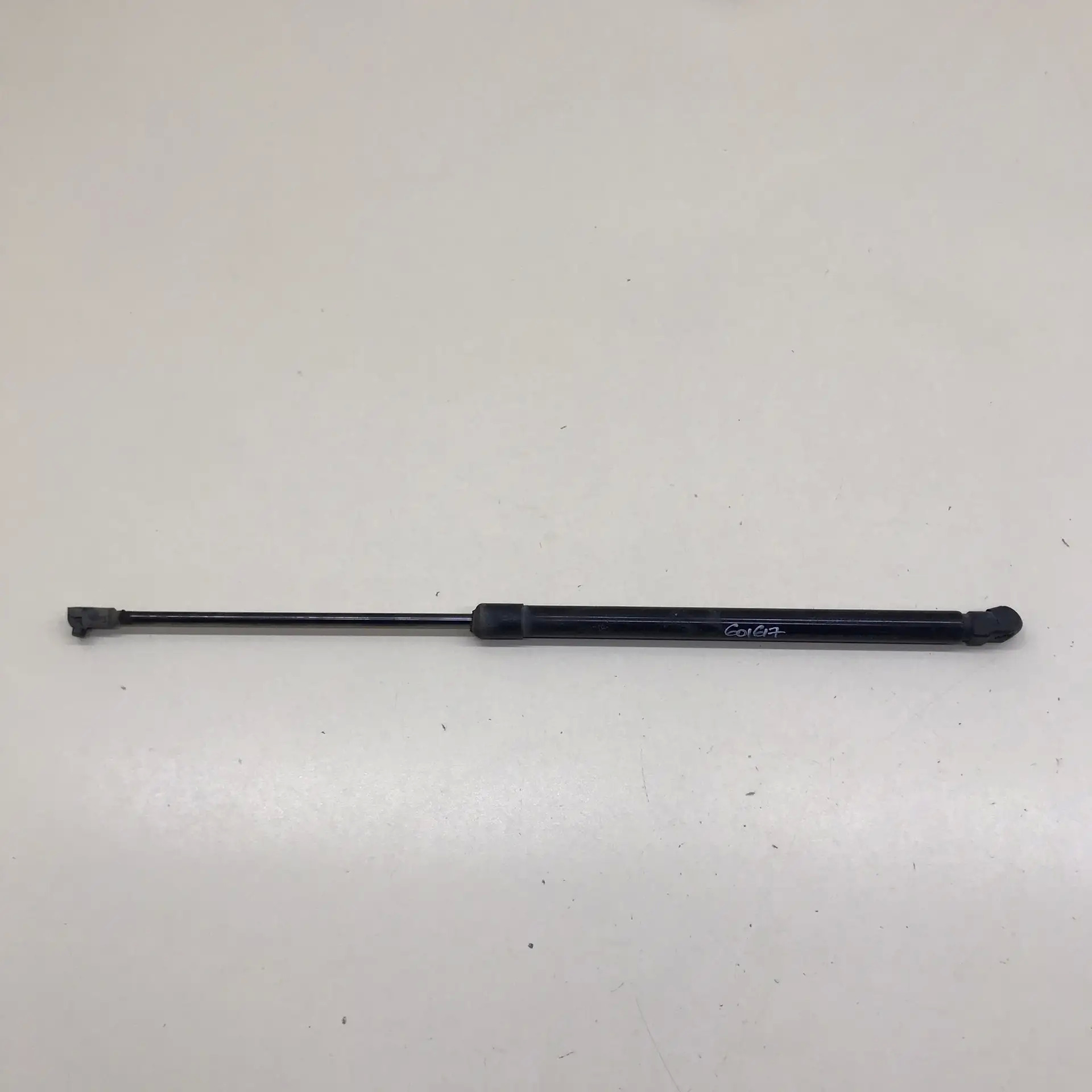 Амортизатор двери багажника Nissan Qashqai (J11) 2014>