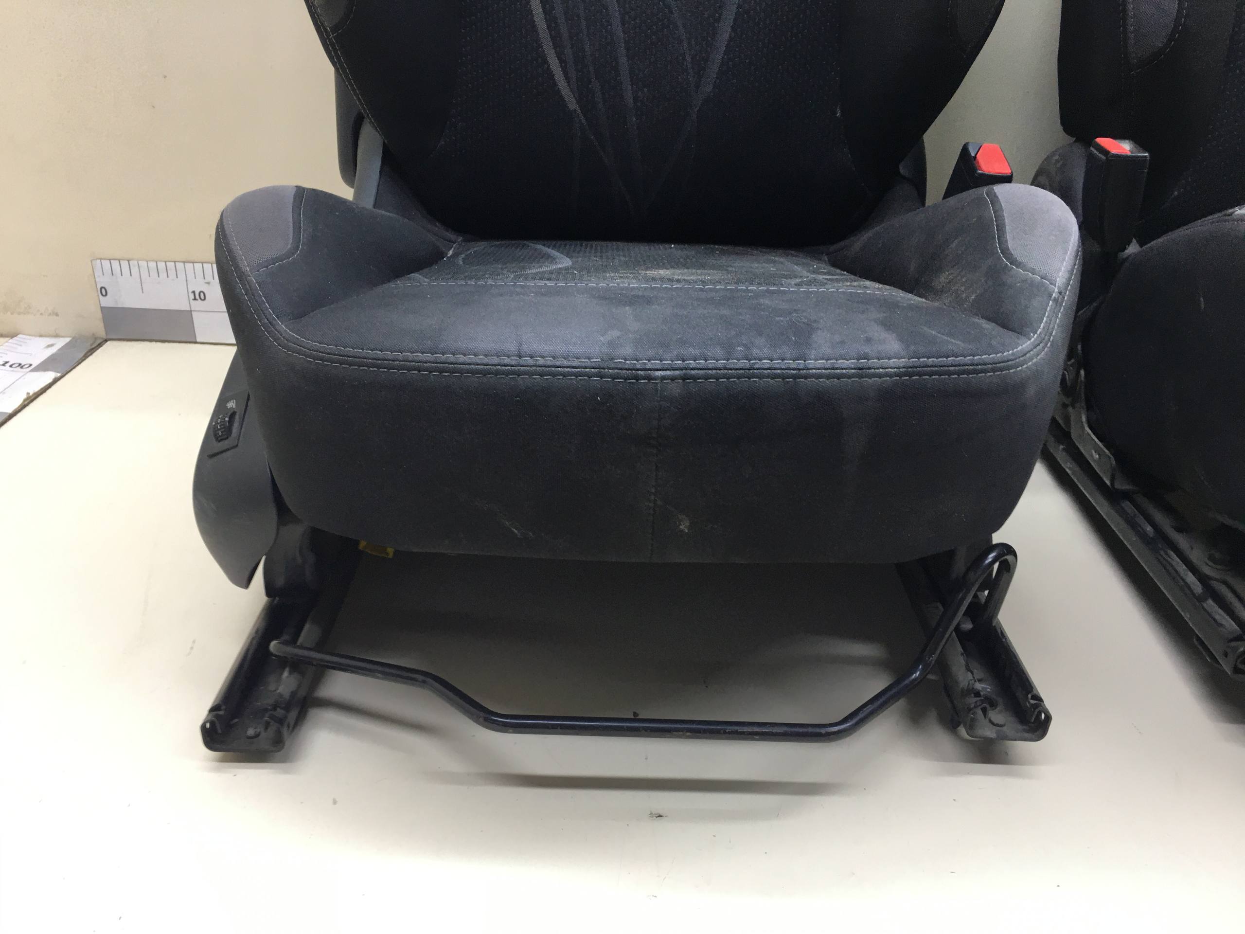 Сиденье (комплект) Peugeot 208 2012>