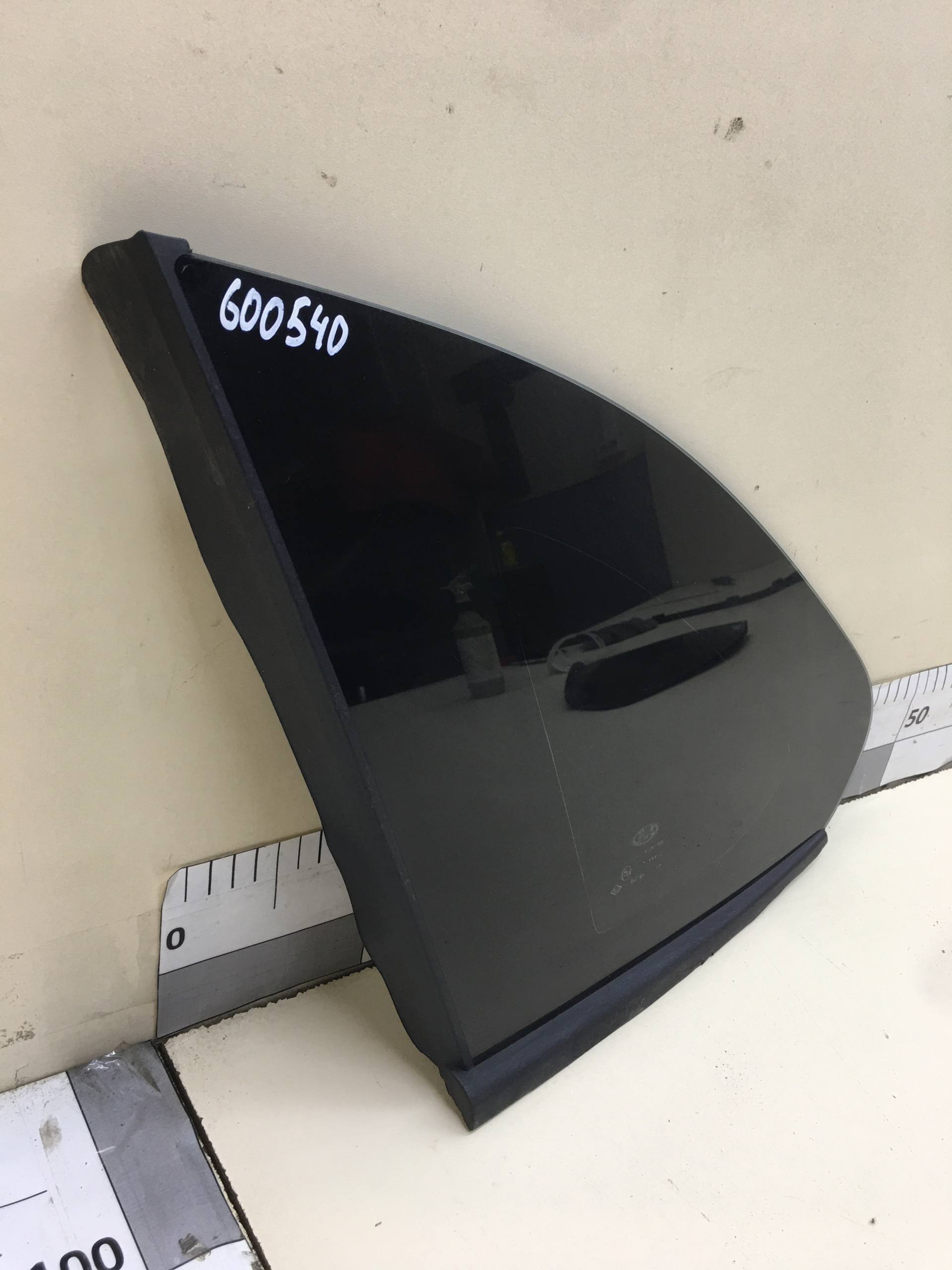 Стекло кузовное глухое левое Lada X-RAY 2016>