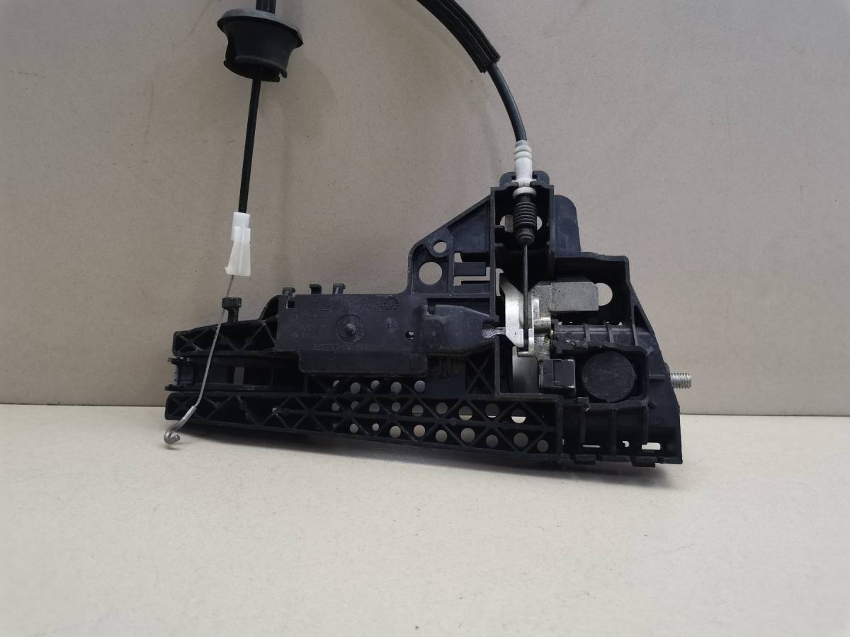 Ручка двери передней наружная левая Audi A1 (8X) 2010>