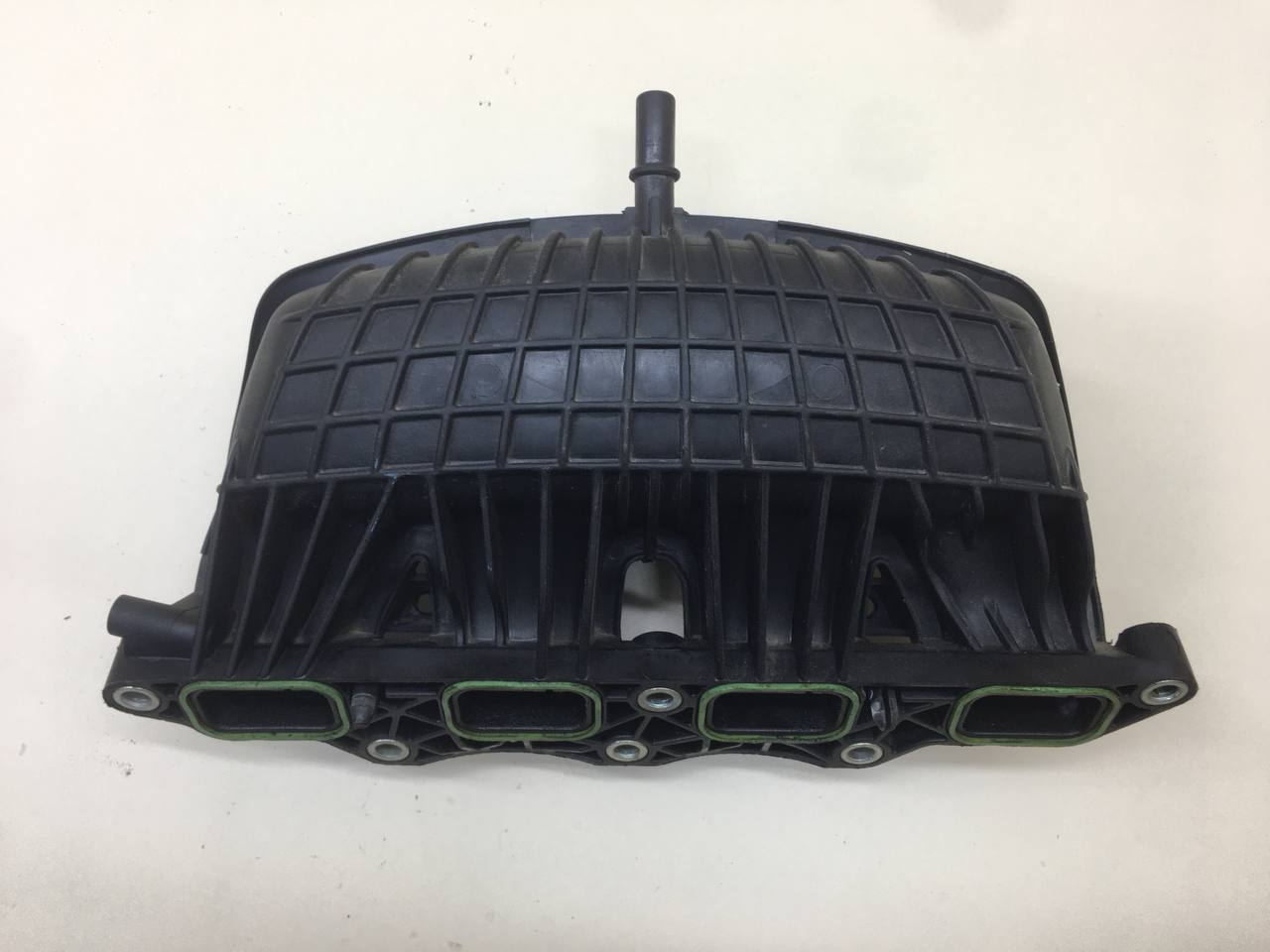 Коллектор впускной Volkswagen Scirocco 2009-2015