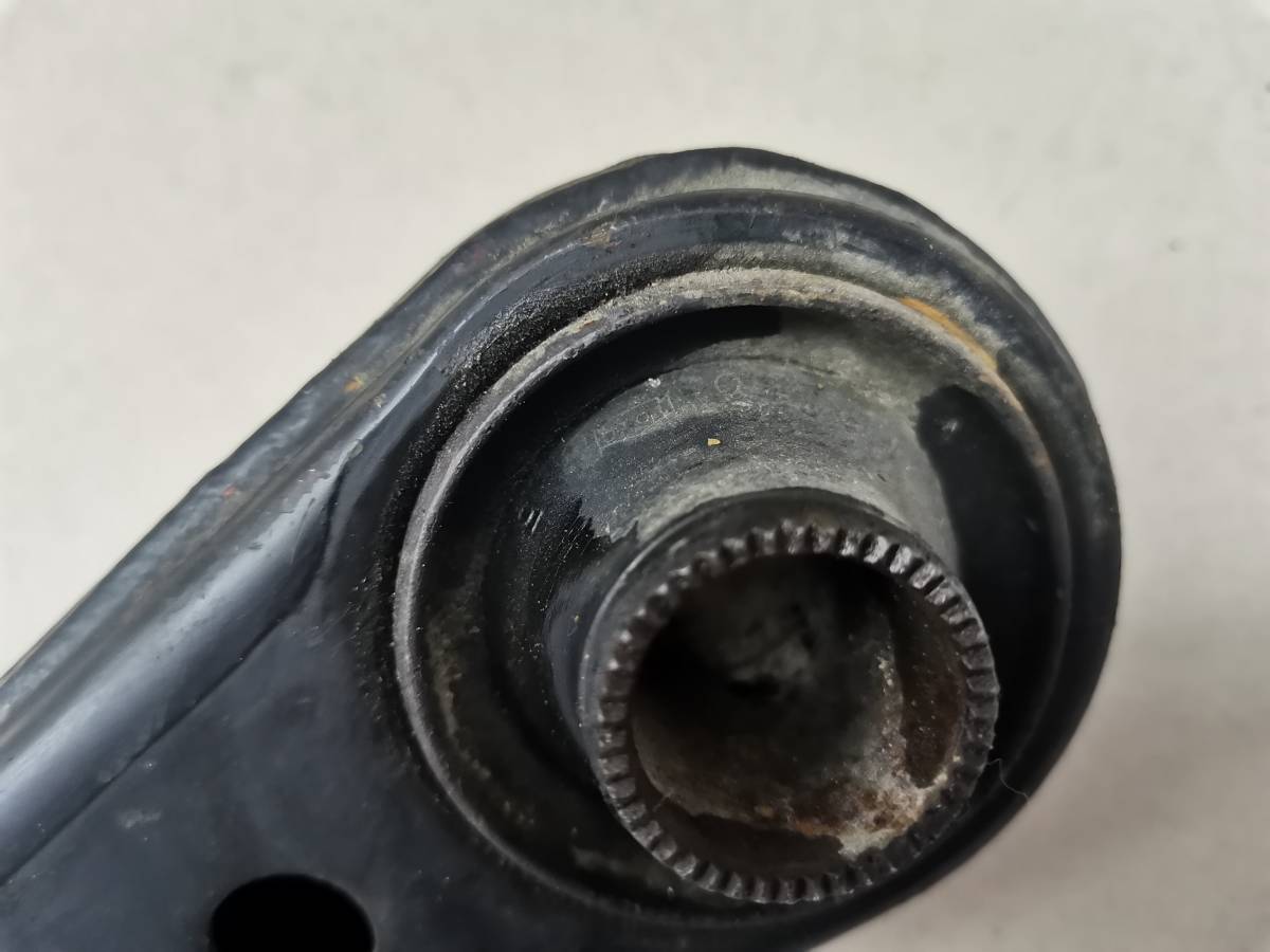 Рычаг передний нижний левый Toyota Caldina (T190) 1992-1995