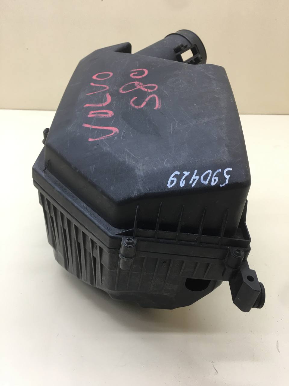 Корпус воздушного фильтра Volvo S80 2006-2016