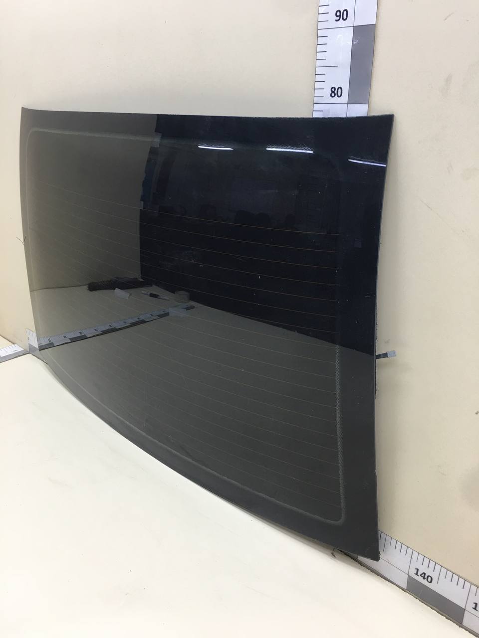 Стекло заднее Opel Vectra (C) 2002-2008