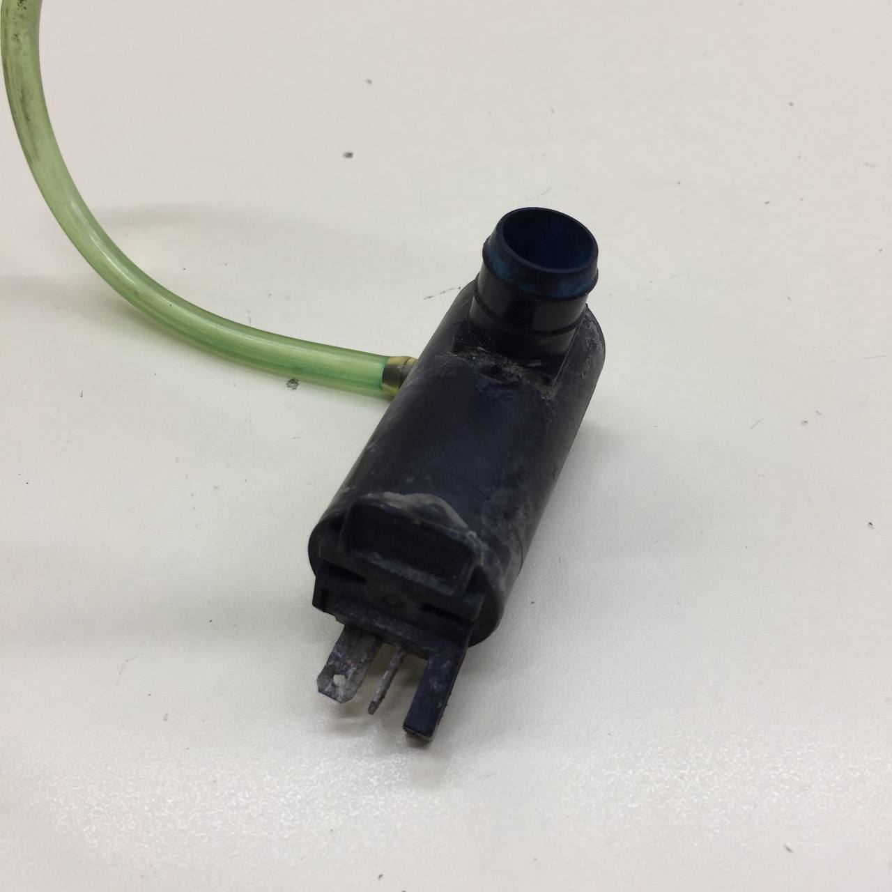 Насос омывателя Mitsubishi Lancer 9  (CS/Classic) 2000-2011