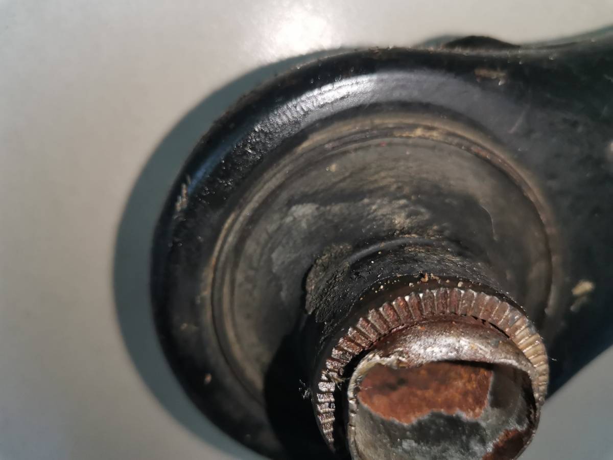 Рычаг передний правый Toyota Caldina (T190) 1992-1995