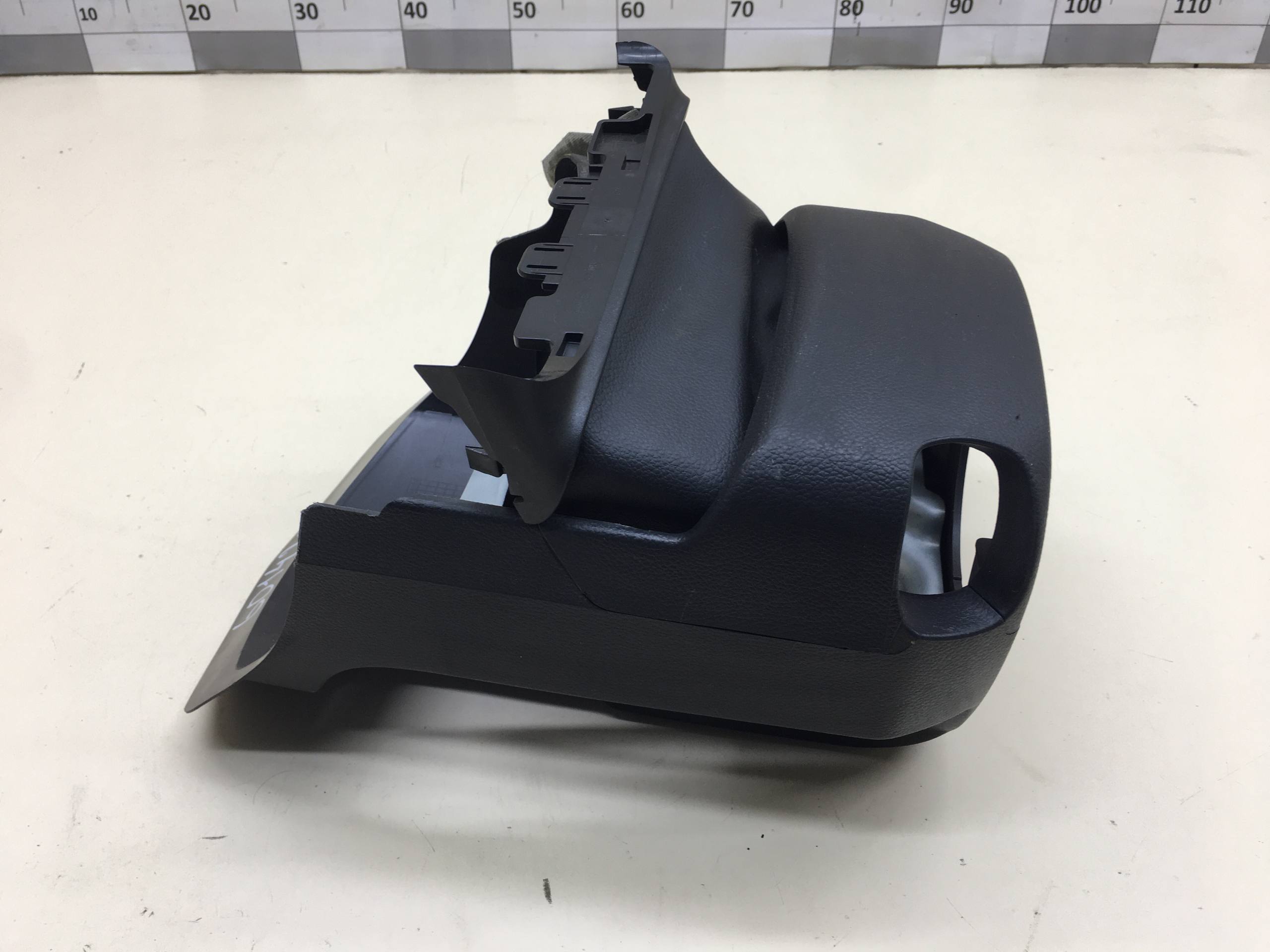 Кожух рулевой колонки Chevrolet Aveo T300 2011>