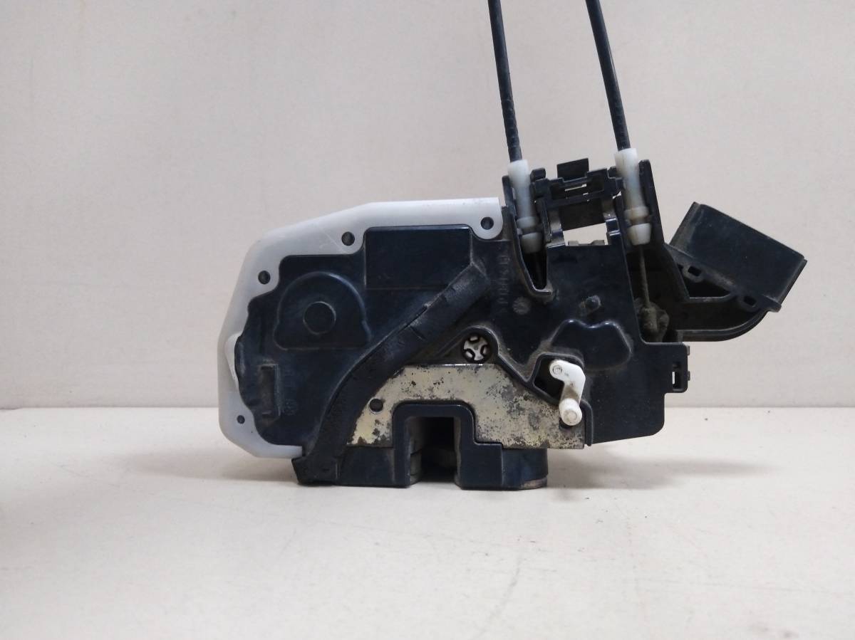 Замок двери задней левой Haima 7 2010>