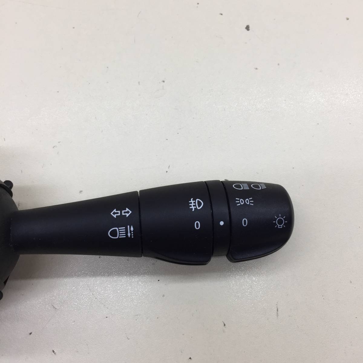 Переключатель поворотов подрулевой Lada X-RAY 2016>