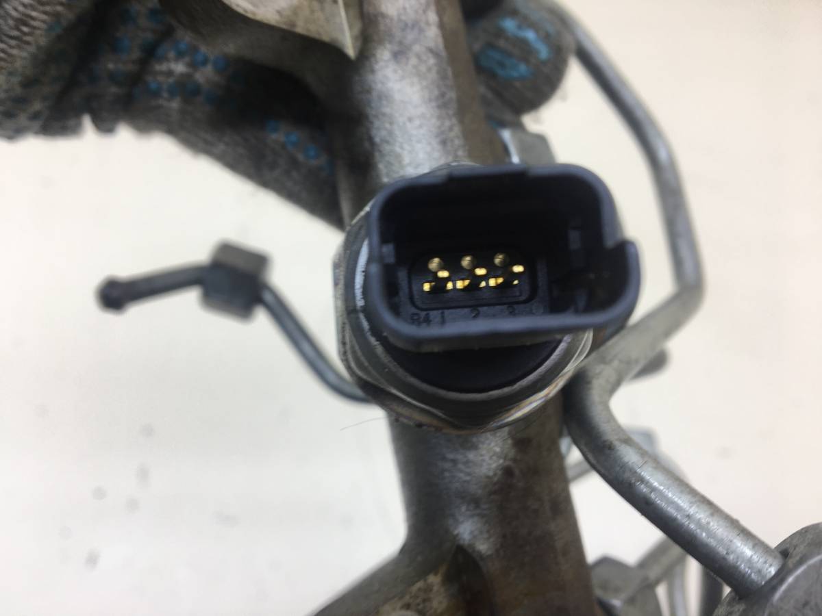 Рейка топливная (рампа) Renault Duster (HSA, HSM) 2012>