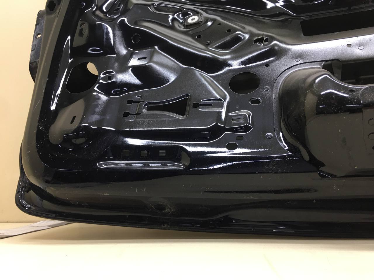 Дверь багажника Porsche Cayenne 2010-2017