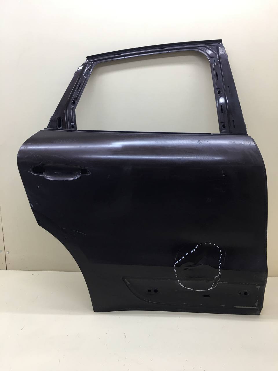 Дверь задняя правая Porsche Macan 2013>