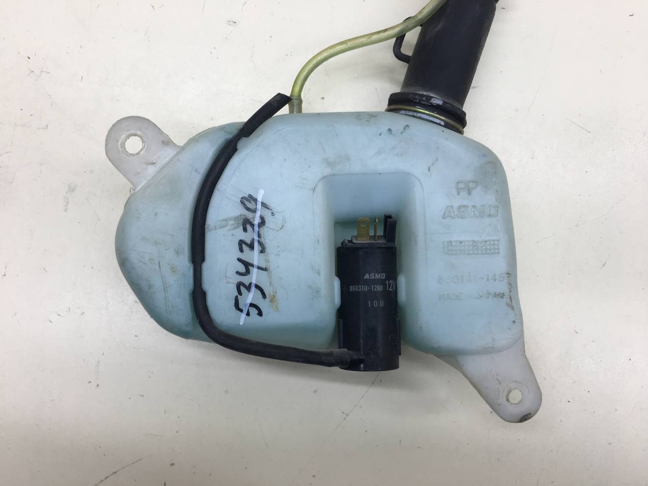 Бачок омывателя Mitsubishi Pajero/Montero Sport (K9) 1997-2008