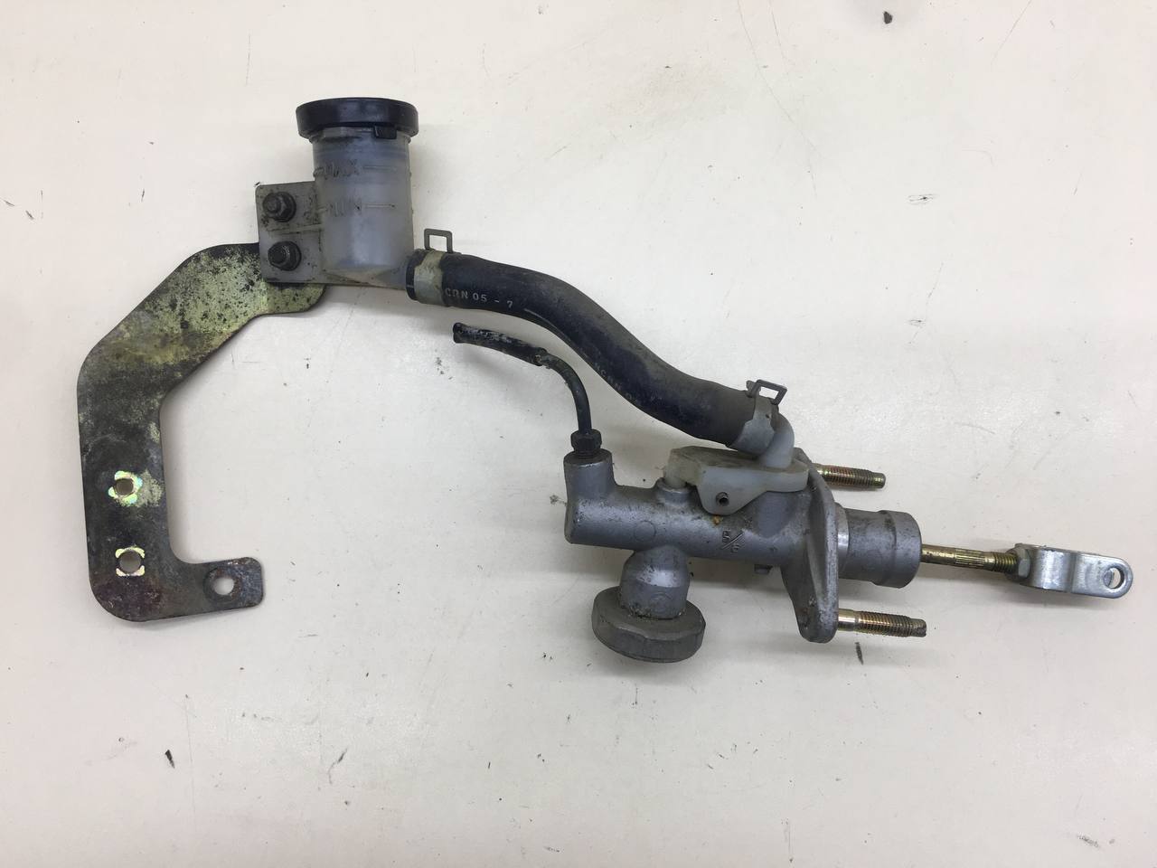 Цилиндр сцепления главный Nissan Almera (N16) 2000-2006