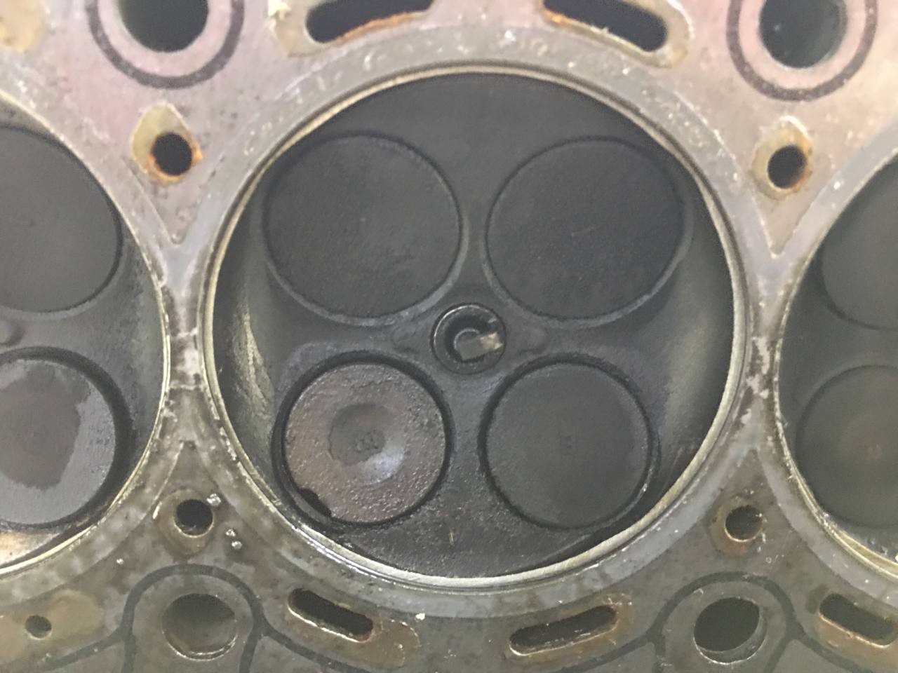 Головка блока цилиндров Chevrolet Aveo T250 2005-2011