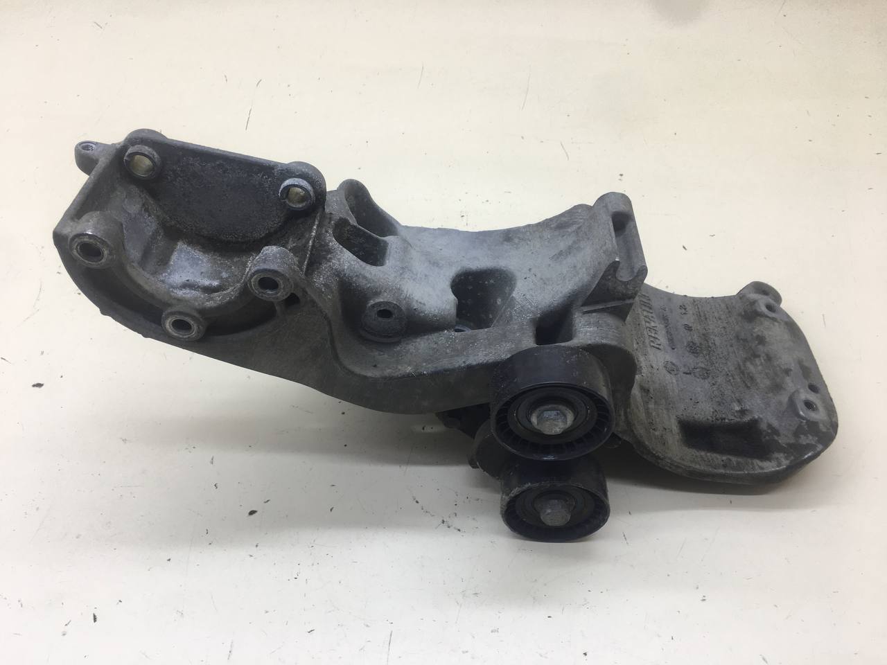 Кронштейн генератора Nissan Almera 3 (G11, G15) 2012>