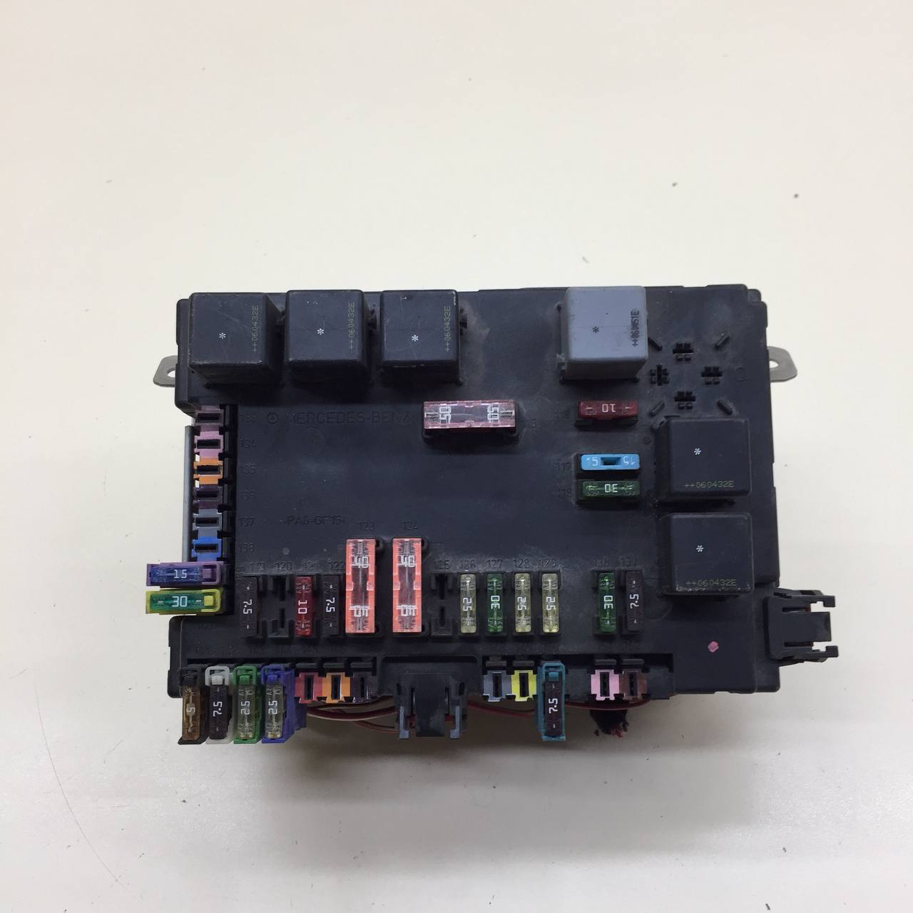 Блок предохранителей Mercedes-Benz S-Class (W221) 2005-2013