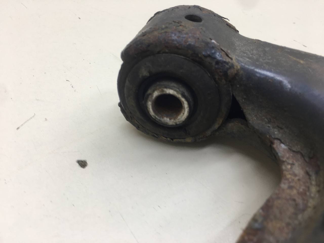 Рычаг передний правый Opel Astra H / Family 2004-2015